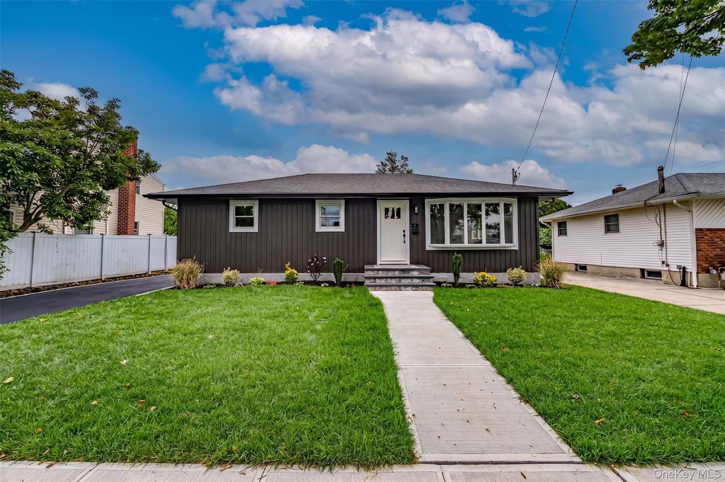 146 8th Street, Bethpage, NY 11714 — exterior