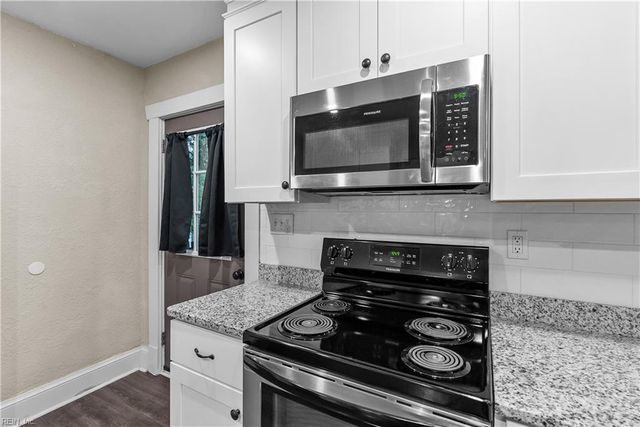 2712 Somme AVE, Norfolk, VA 23509