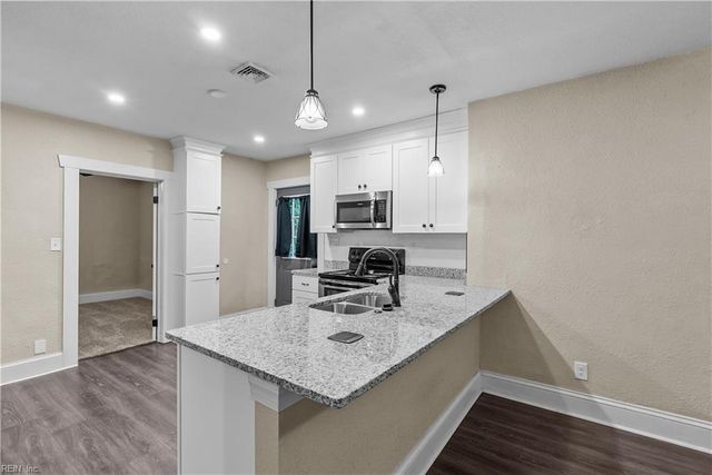2712 Somme AVE, Norfolk, VA 23509