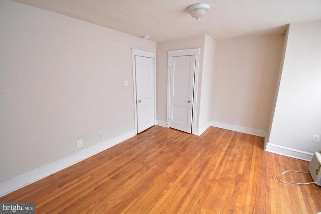 372 W MILNE ST, Philadelphia, PA 19144