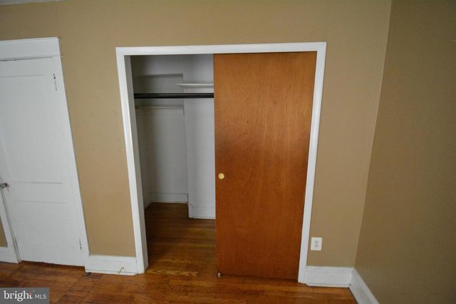 372 W MILNE ST, Philadelphia, PA 19144