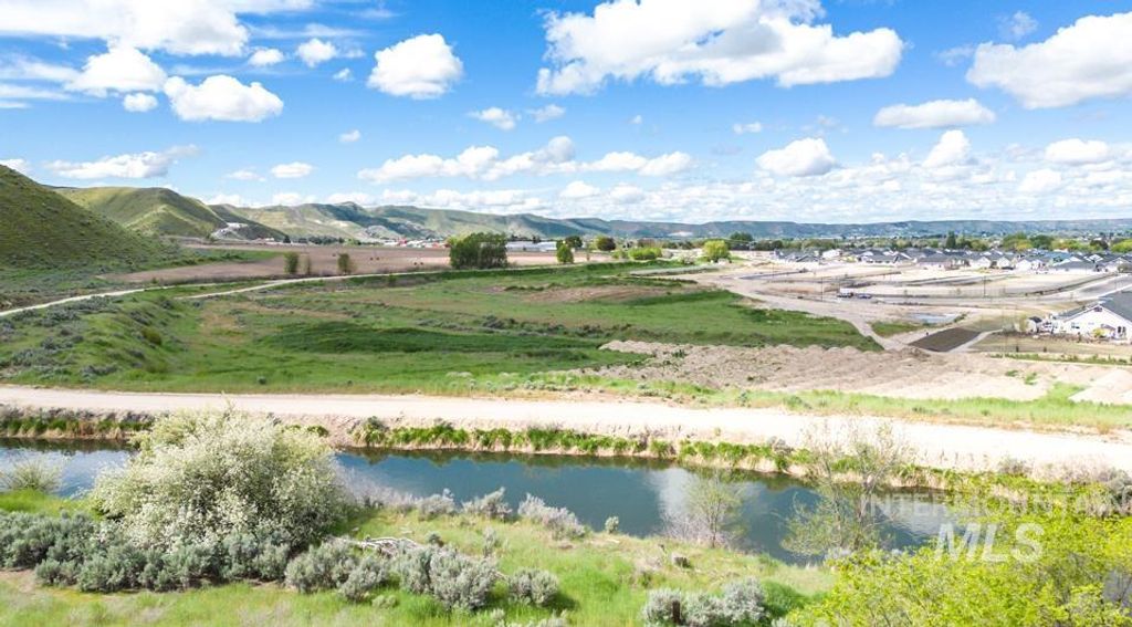 2736 Soulen Dr, Emmett, ID 83617 photo 4