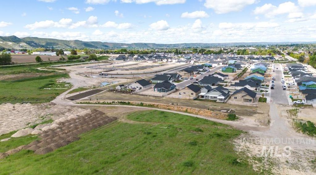 2736 Soulen Dr, Emmett, ID 83617 photo 5