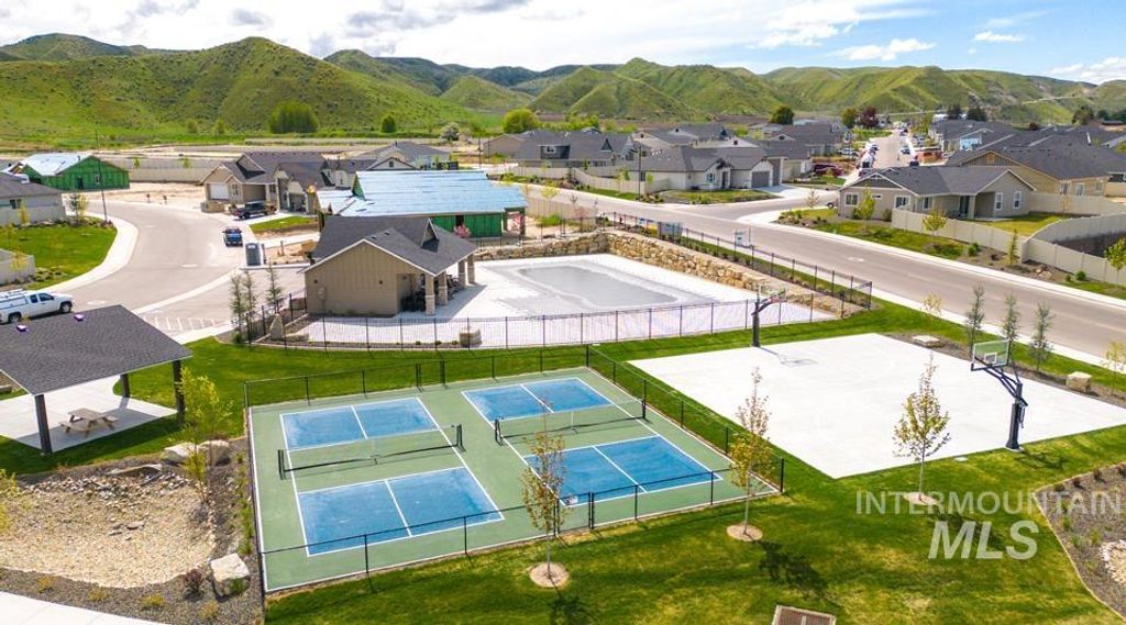 2736 Soulen Dr, Emmett, ID 83617 photo 8