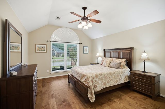2741 Fox Glenn Court, Hurst, TX 76054