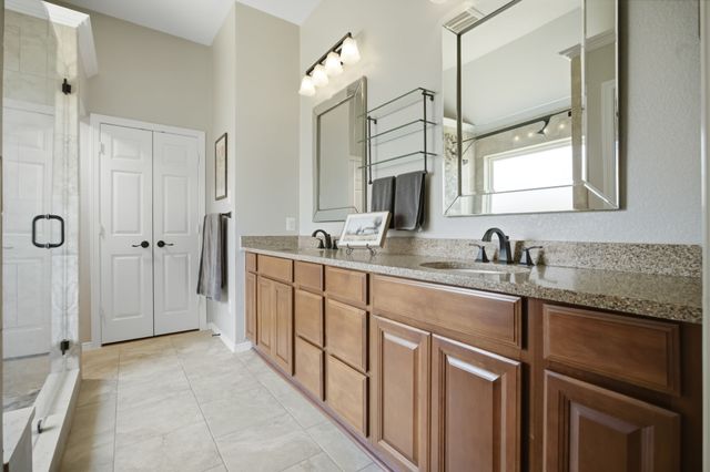 2741 Fox Glenn Court, Hurst, TX 76054