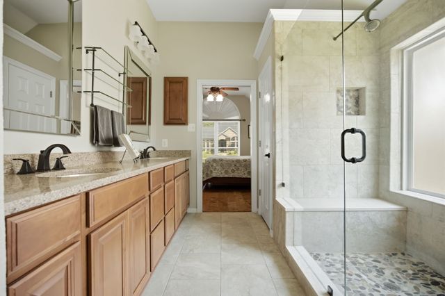 2741 Fox Glenn Court, Hurst, TX 76054