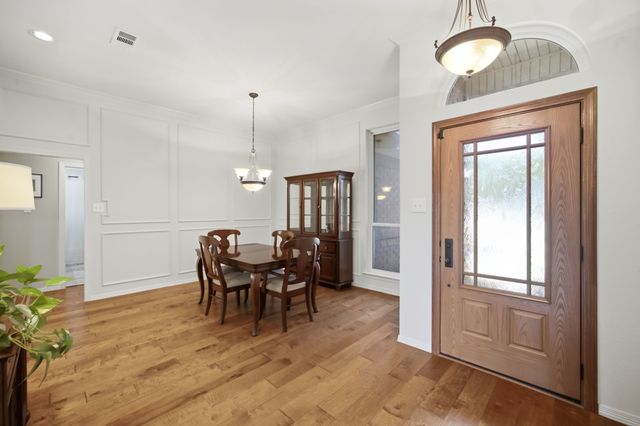 2741 Fox Glenn Court, Hurst, TX 76054