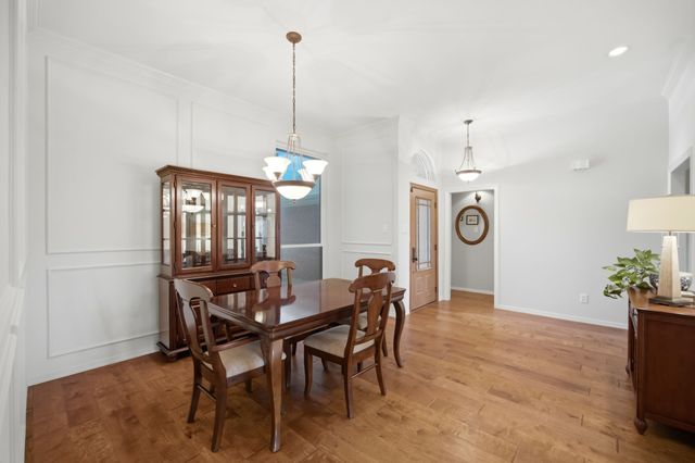 2741 Fox Glenn Court, Hurst, TX 76054