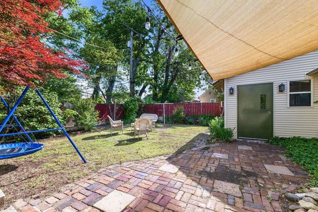 836 S Madison Ave, Wichita, KS 67211