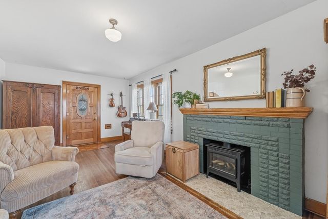 836 S Madison Ave, Wichita, KS 67211