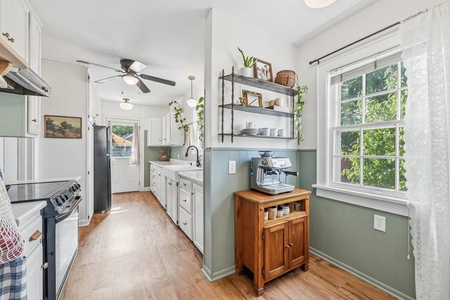 836 S Madison Ave, Wichita, KS 67211