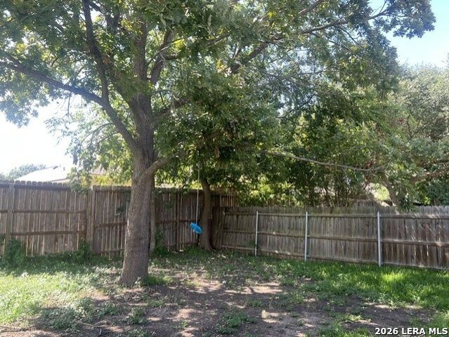 206 STONE CREEK DR, Boerne, TX 78006