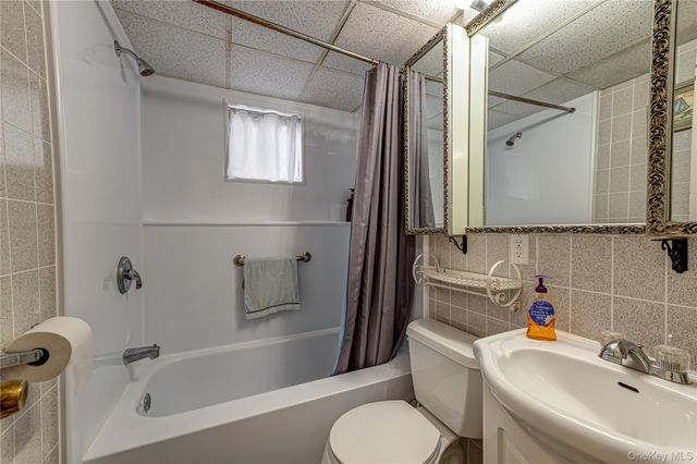 4 Bowman Lane, Kings Park, NY 11754