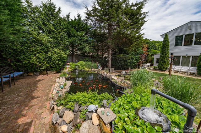 4 Bowman Lane, Kings Park, NY 11754