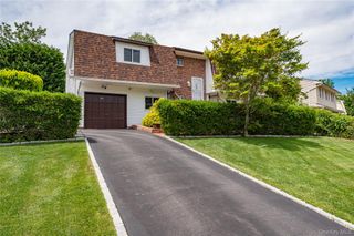 4 Bowman Lane, Kings Park, NY 11754