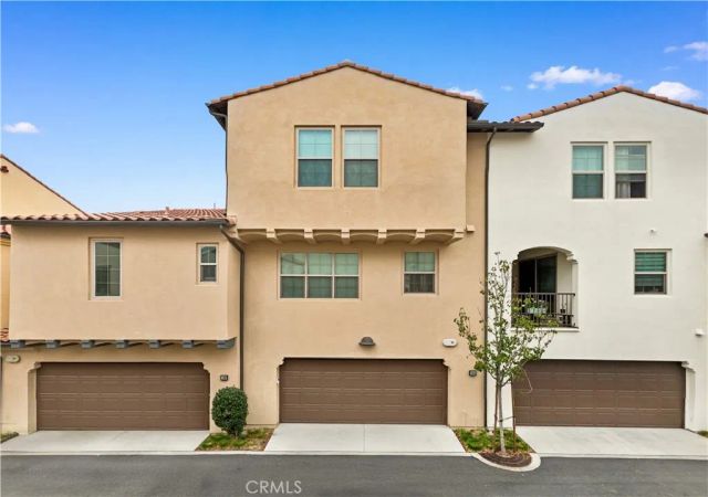 184 Elkhorn, Irvine, CA 92618