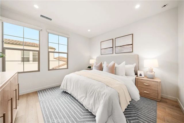 184 Elkhorn, Irvine, CA 92618