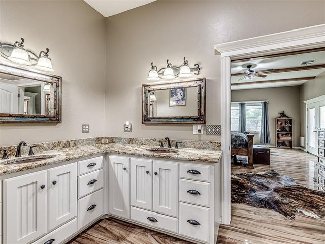 3921 NW 6th Street, Newcastle, OK 73065