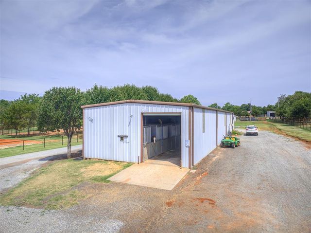 3921 NW 6th Street, Newcastle, OK 73065
