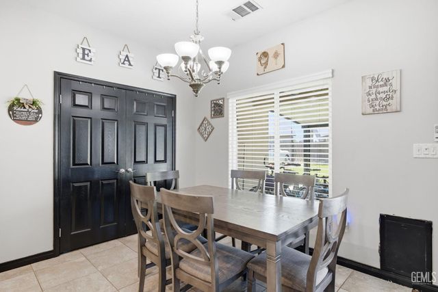 6327 Ristow Court, Bakersfield, CA 93312