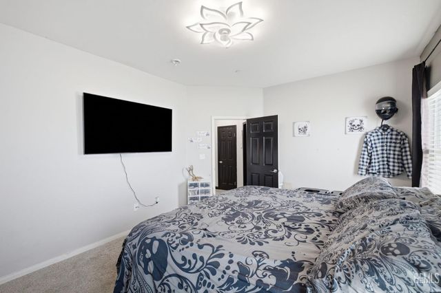 6327 Ristow Court, Bakersfield, CA 93312
