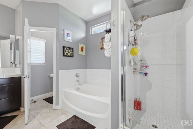 6327 Ristow Court, Bakersfield, CA 93312