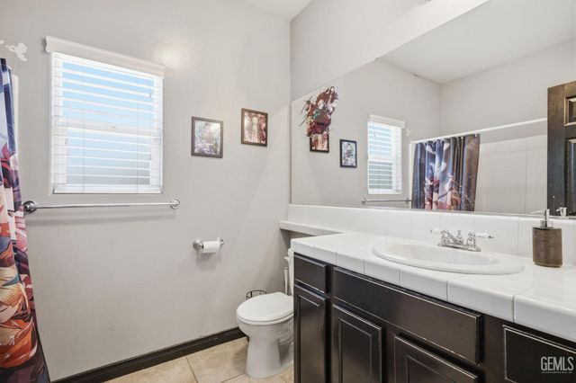 6327 Ristow Court, Bakersfield, CA 93312
