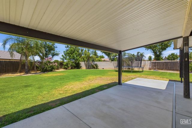 6327 Ristow Court, Bakersfield, CA 93312