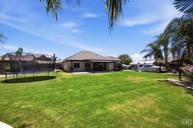 6327 Ristow Court, Bakersfield, CA 93312