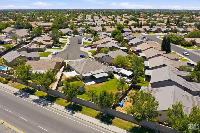 6327 Ristow Court, Bakersfield, CA 93312