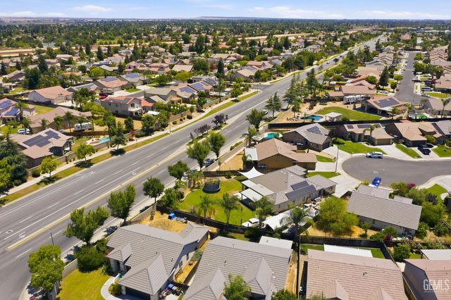 6327 Ristow Court, Bakersfield, CA 93312