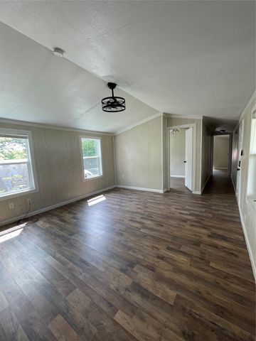 433 Capricorn Drive, Granbury, TX 76049