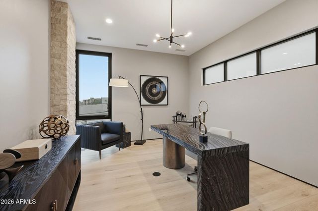 5141 N ASCENT Drive, Scottsdale, AZ 85251
