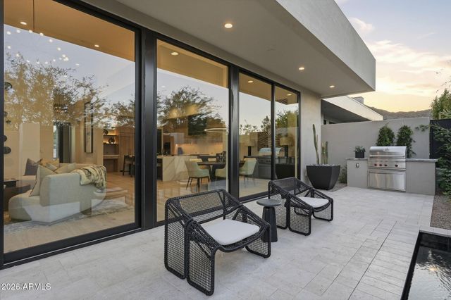 5141 N ASCENT Drive, Scottsdale, AZ 85251
