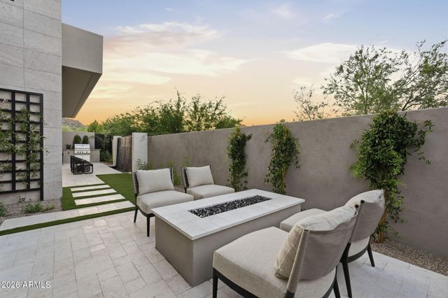 5141 N ASCENT Drive, Scottsdale, AZ 85251