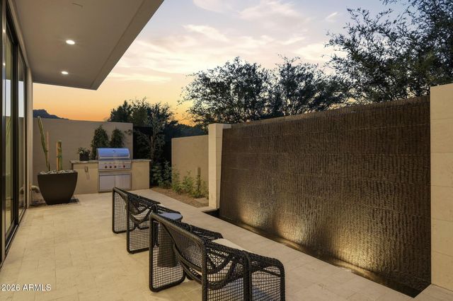 5141 N ASCENT Drive, Scottsdale, AZ 85251
