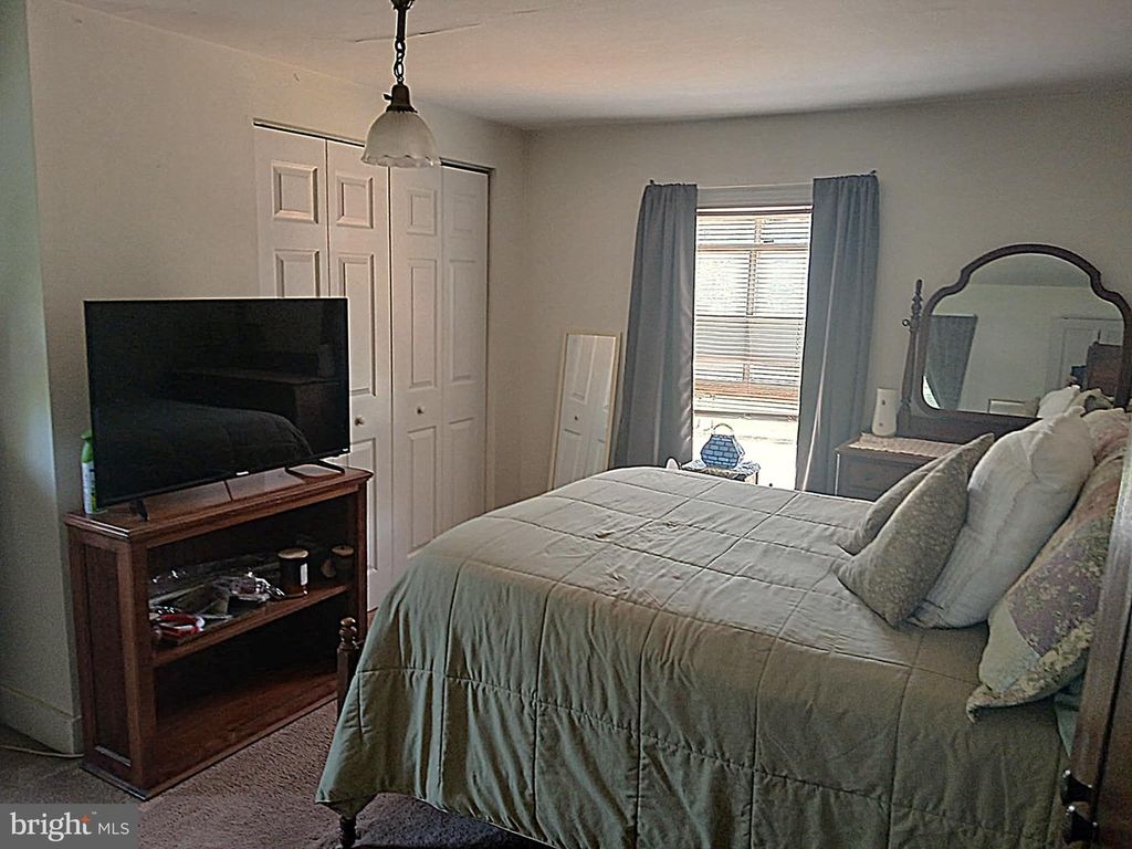 21384 E SHARP ST, Rock Hall, MD 21661
