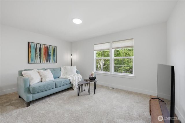 9330 Templeton Avenue SE, Snoqualmie, WA 98065
