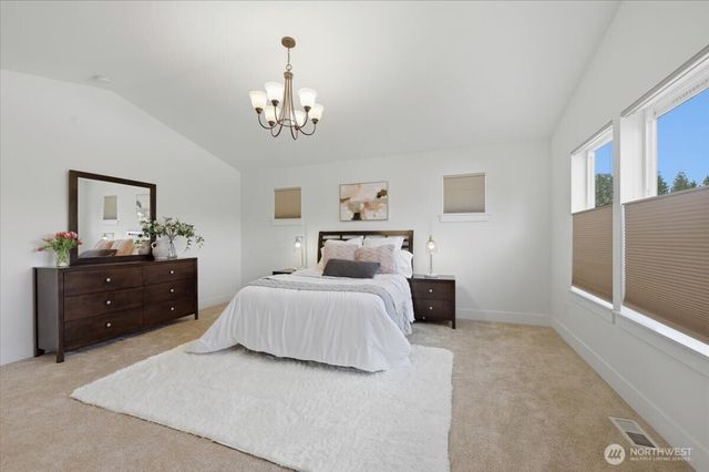 9330 Templeton Avenue SE, Snoqualmie, WA 98065