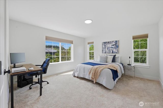 9330 Templeton Avenue SE, Snoqualmie, WA 98065