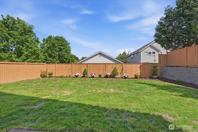 9330 Templeton Avenue SE, Snoqualmie, WA 98065