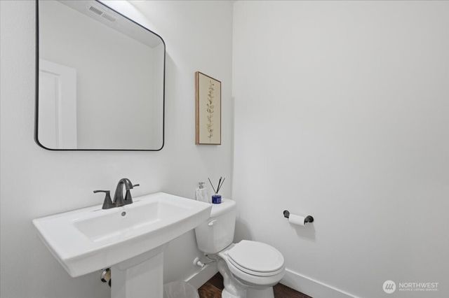 9330 Templeton Avenue SE, Snoqualmie, WA 98065
