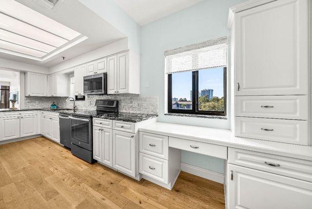 11370 Twelve Oaks Way 418, North Palm Beach, FL 33408