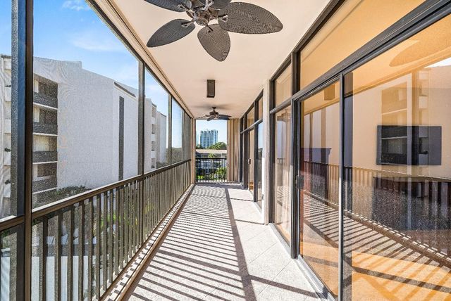 11370 Twelve Oaks Way 418, North Palm Beach, FL 33408