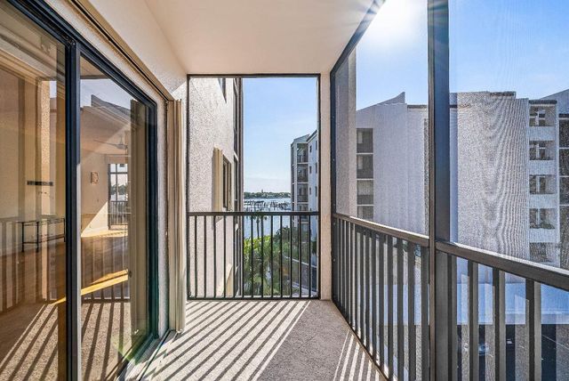 11370 Twelve Oaks Way 418, North Palm Beach, FL 33408