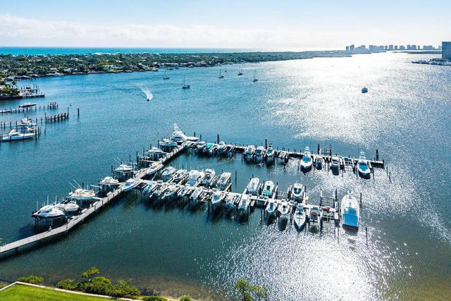 11370 Twelve Oaks Way 418, North Palm Beach, FL 33408