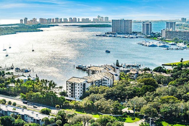 11370 Twelve Oaks Way 418, North Palm Beach, FL 33408