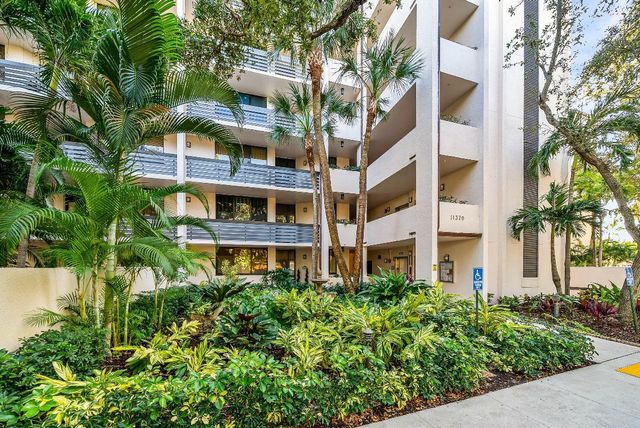 11370 Twelve Oaks Way 418, North Palm Beach, FL 33408