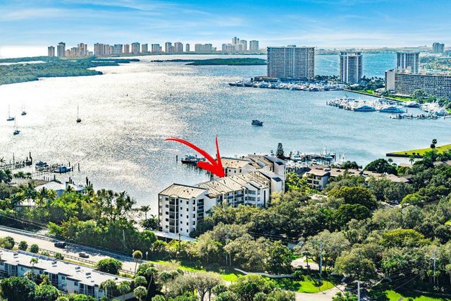 11370 Twelve Oaks Way 418, North Palm Beach, FL 33408